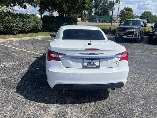 2014 Chrysler 200 S