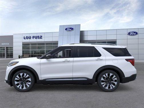 Star White Metallic Tri-Coat 2026 Ford Explorer Platinum