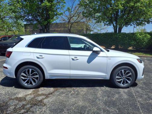 2024 Audi Q5 45 S line Premium Plus