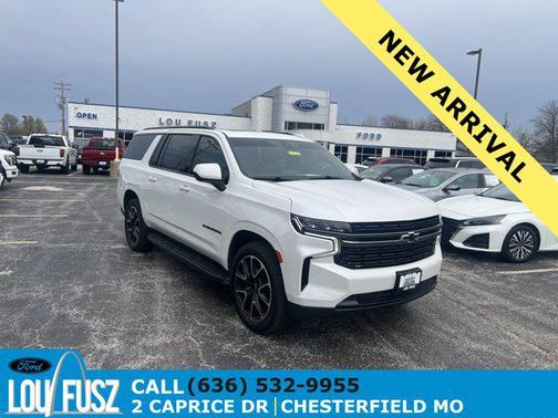 Iridescent Pearl Tricoat 2021 Chevrolet Suburban RST