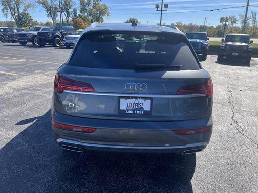 2023 Audi Q5 45 S line Premium Plus