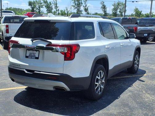 2022 GMC Acadia SLE