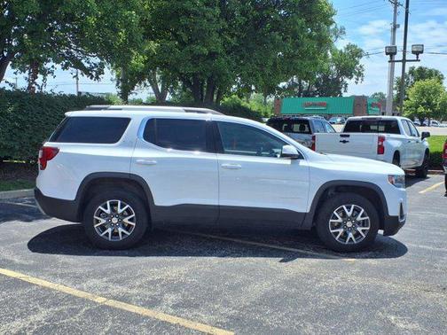 2022 GMC Acadia SLE