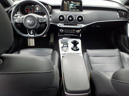 2019 Kia Stinger GT2