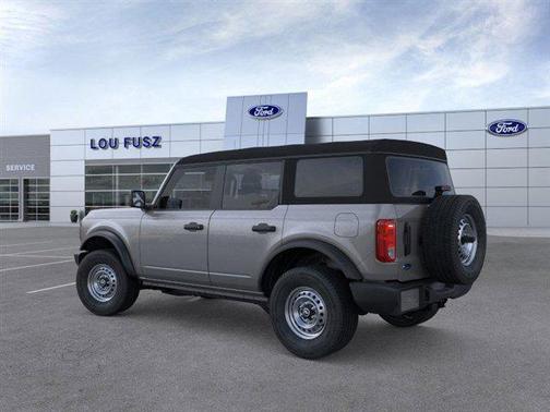 2025 Ford Bronco Base 4 Door 4x4