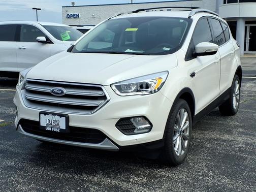 White Platinum Clearcoat Metallic 2018 Ford Escape Titanium