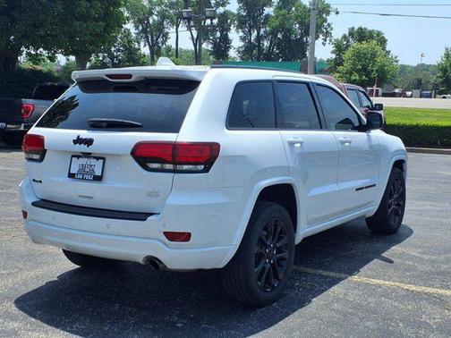 2021 Jeep Grand Cherokee Laredo