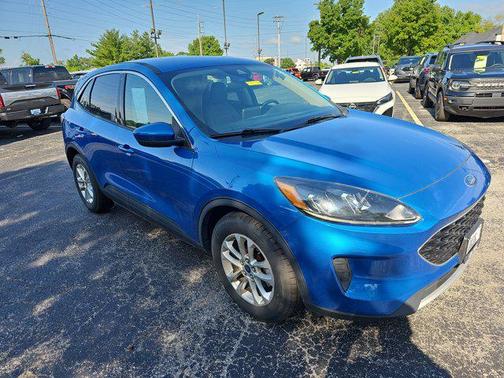 2020 Ford Escape SE