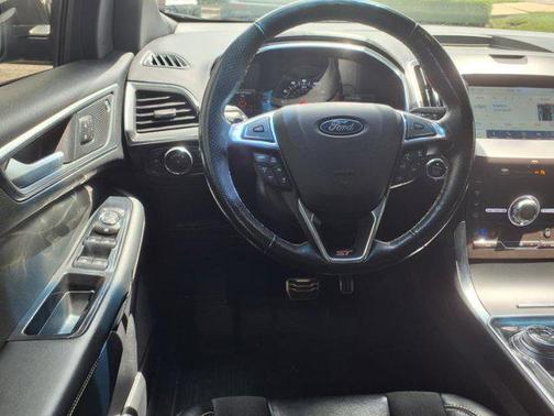 2020 Ford Edge ST