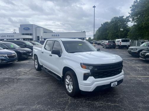 Summit White 2024 Chevrolet Silverado 1500 Custom