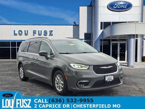 2022 Chrysler Pacifica Touring L