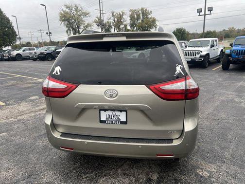2015 Toyota Sienna XLE