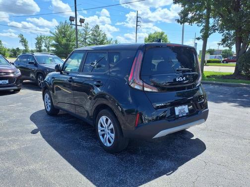 Fusion Black 2023 Kia Soul LX