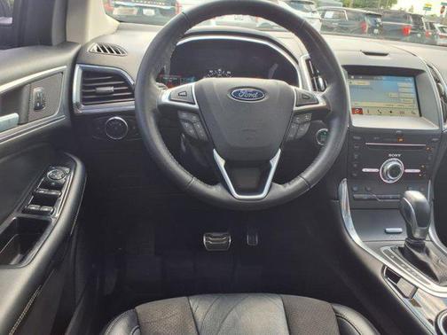 2017 Ford Edge Sport