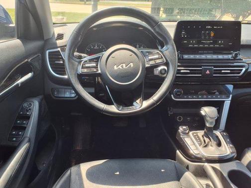 2022 Kia Seltos EX