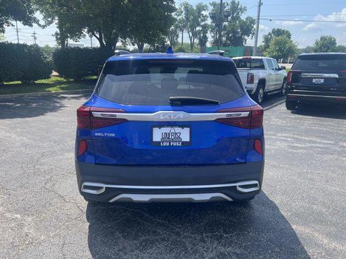 2022 Kia Seltos EX