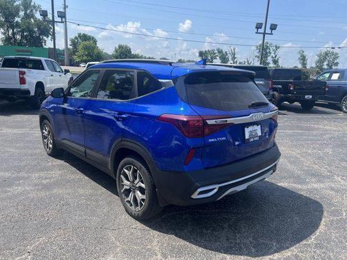2022 Kia Seltos EX