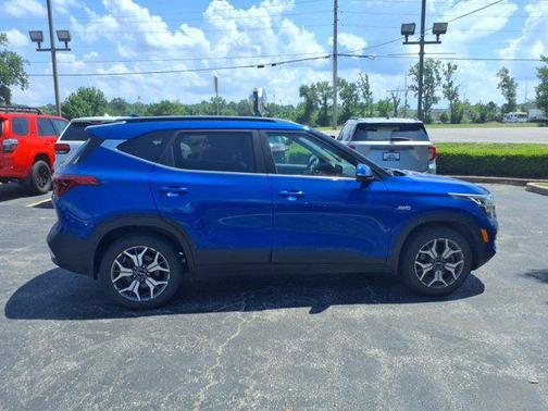 2022 Kia Seltos EX
