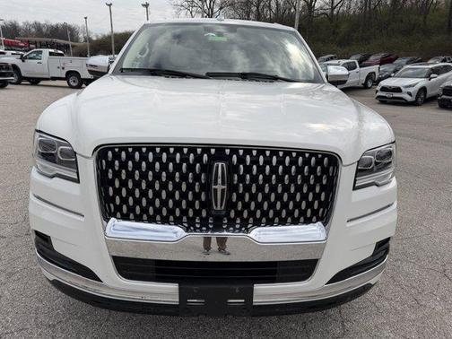 Pristine White Metallic Tri-Coat 2024 Lincoln Navigator Black Label