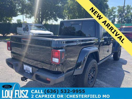 2021 Jeep Gladiator Willys