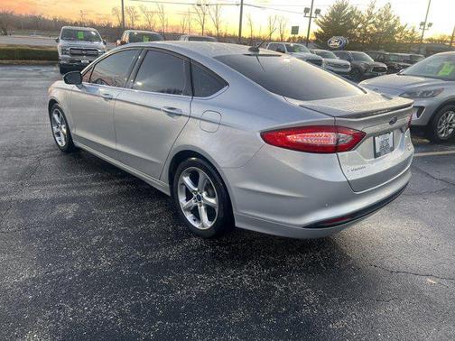 2016 Ford Fusion SE