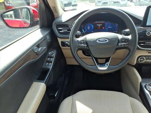 2020 Ford Escape Titanium