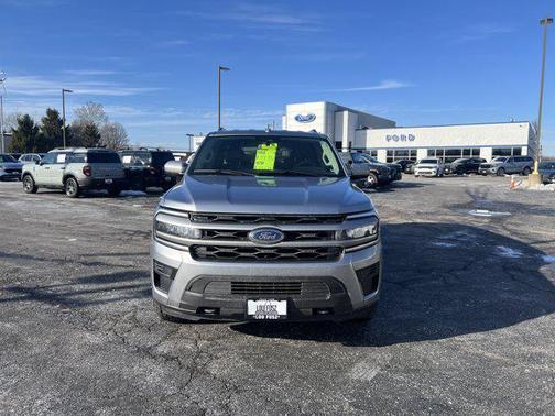 2022 Ford Expedition Max XLT