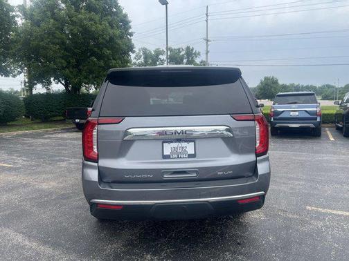 2022 GMC Yukon SLT