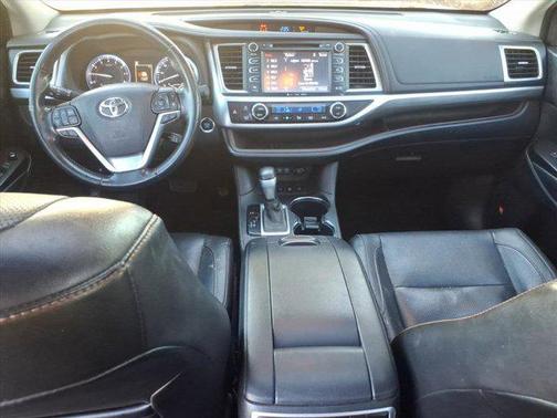 2017 Toyota Highlander Limited Platinum