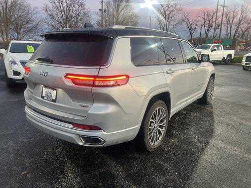 2022 Jeep Grand Cherokee L Summit Reserve