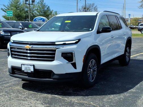 Summit White 2025 Chevrolet Traverse LT