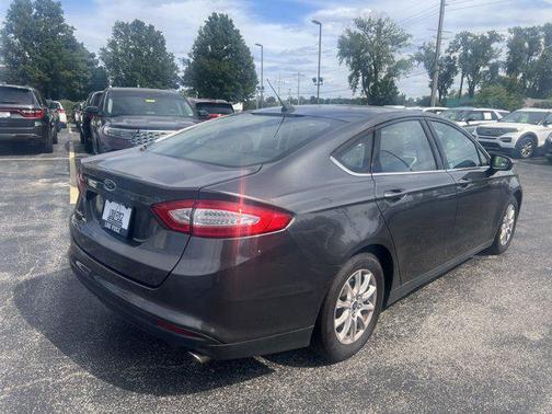 2016 Ford Fusion S