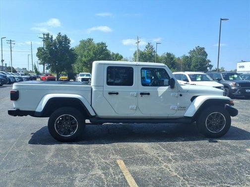 2022 Jeep Gladiator Overland
