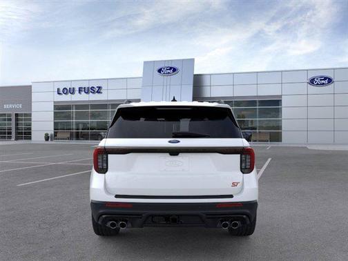 Star White Metallic Tri-Coat 2026 Ford Explorer ST
