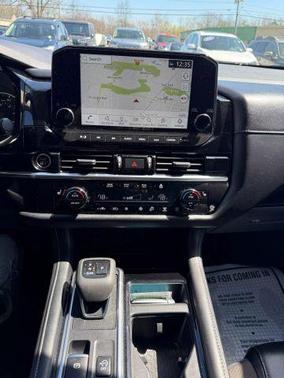 2023 Nissan Pathfinder SL