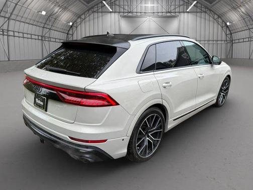 Vicuna Beige Metallic 2023 Audi SQ8 4.0T quattro Premium Plus