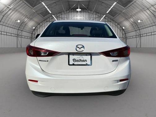 2018 Mazda Mazda3 Sport