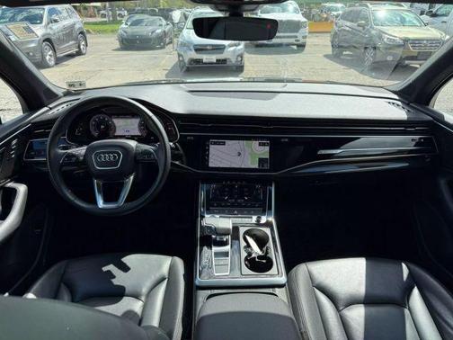 2021 Audi Q7 45 Premium