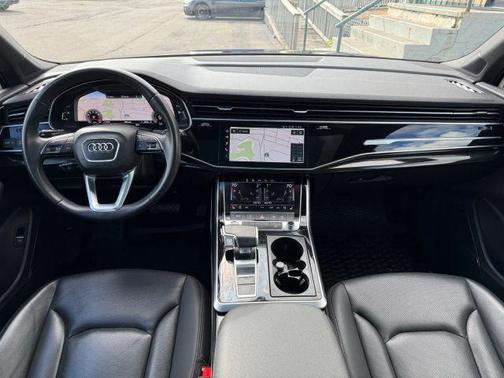 2022 Audi Q7 45 Premium