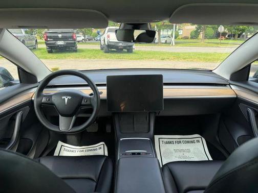 Gray 2023 Tesla Model 3 Long Range