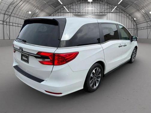 White 2022 Honda Odyssey EX-L