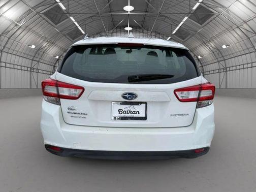 2019 Subaru Impreza 2.0i Premium