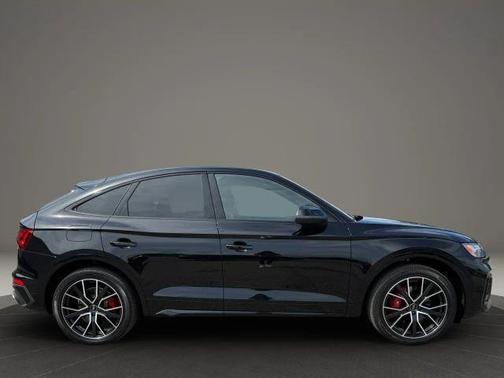 Mythos Black Metallic 2024 Audi SQ5 3.0T Premium