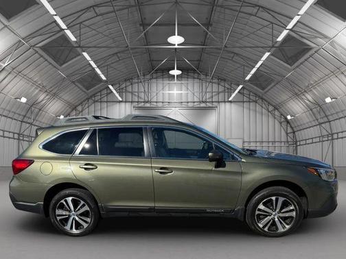 Wilderness Green Metallic 2018 Subaru Outback 3.6R Limited