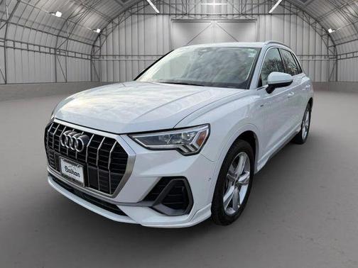 2021 Audi Q3 45 S line Premium
