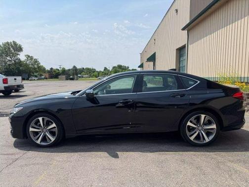 2022 Acura TLX Advance