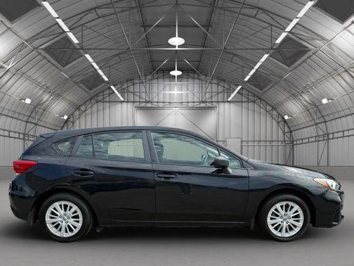 Crystal Black Silica 2019 Subaru Impreza 2.0i