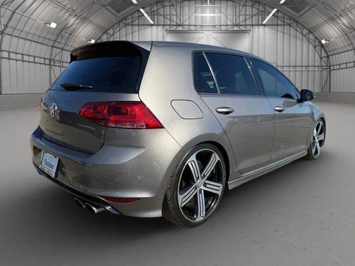 2016 Volkswagen Golf R 4-Door