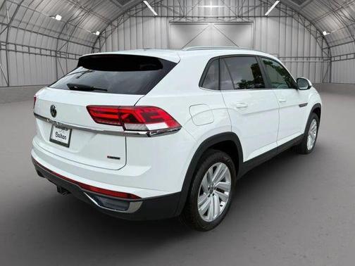 2022 Volkswagen Atlas Cross Sport 3.6L V6 SE w/Technology