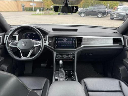 2022 Volkswagen Atlas Cross Sport 3.6L V6 SE w/Technology